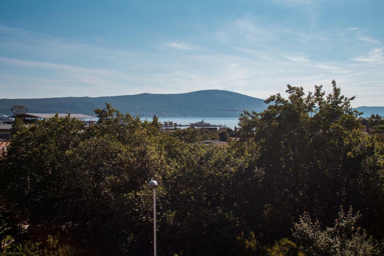 Divino Apartment Tivat Eksteriør billede